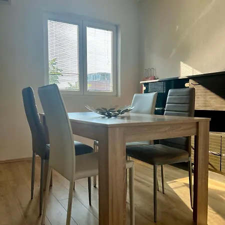 Green Apartment Apartment *